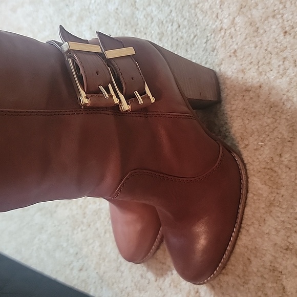 Boot - Picture 7 of 10